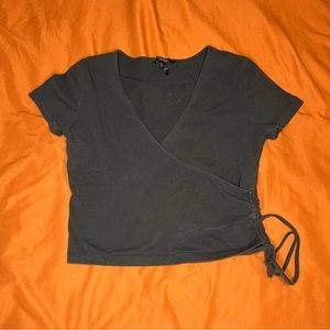 Cropped V-neck